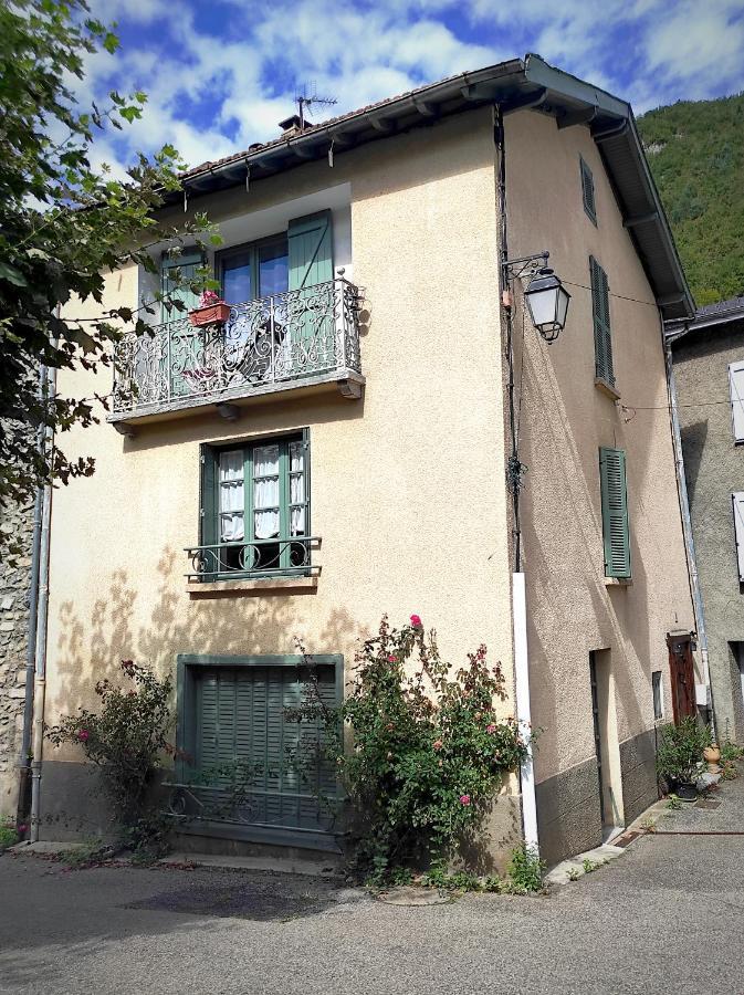 La Maison Des Vacances Auzat Ngoại thất bức ảnh